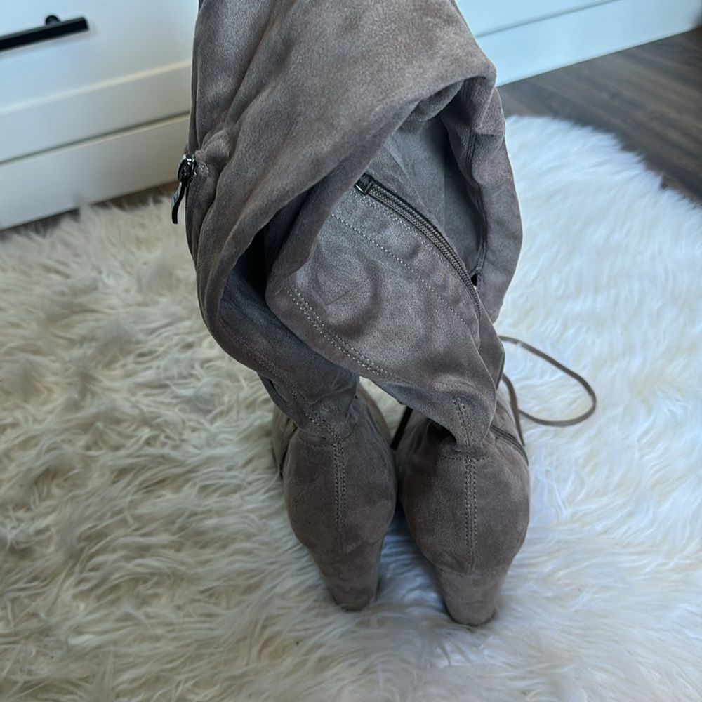 OVER THE KNEE BOOTS - Picture 6 of 9
